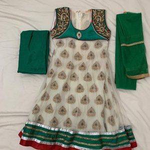 Girls Indian Dress - Salwar/Chudidar/Anarkali